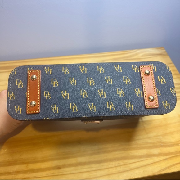 Project Bag Dooney & Bourke Navy and Yellow Shoulder Bag - Picture 13 of 16